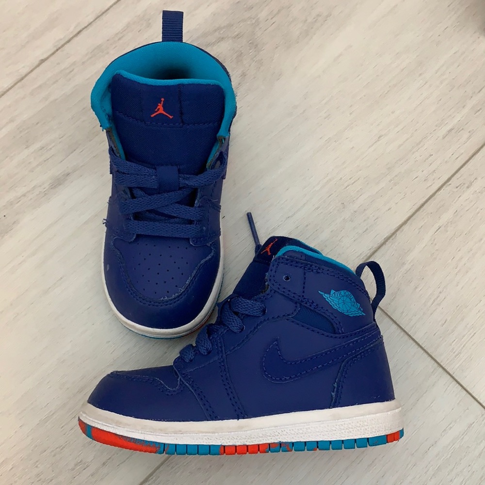 NIKE JORDAN 1 RETRO HIGH BT